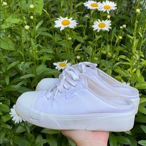 Nike platform slip-on